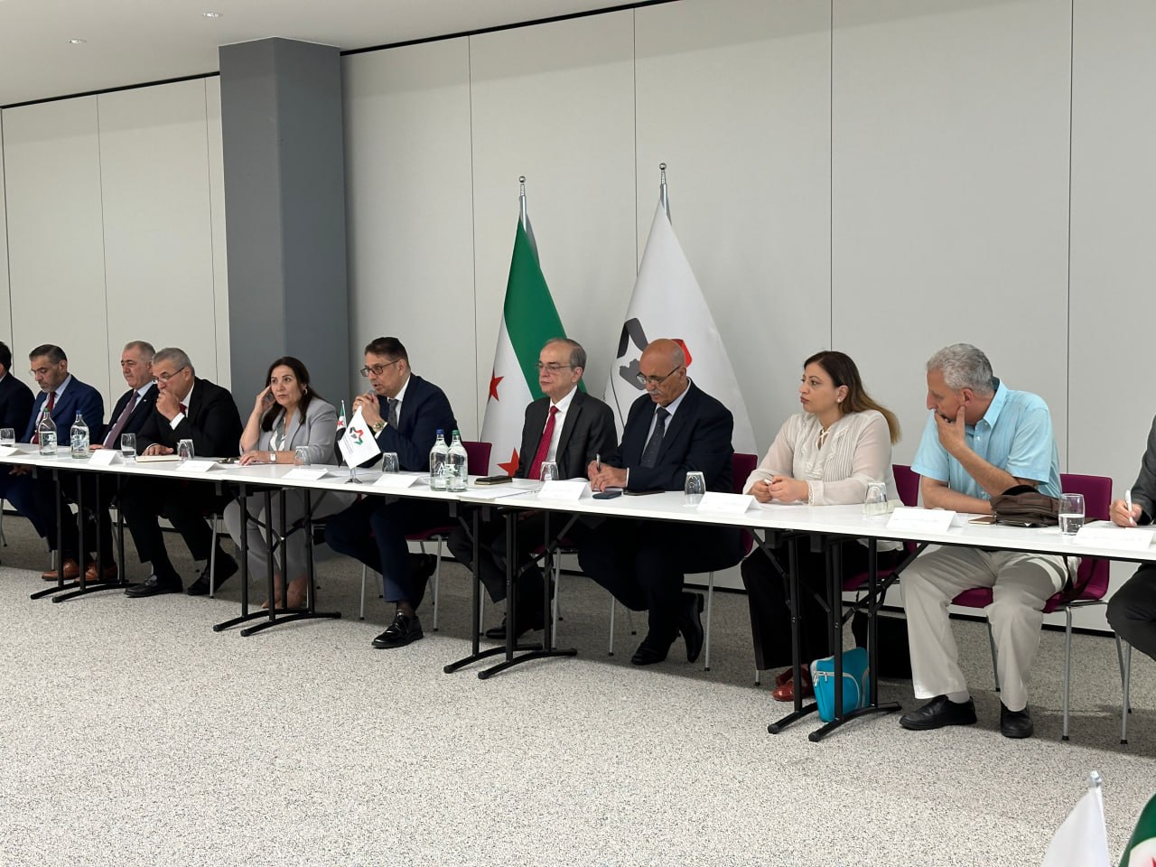 Geneva Meeting of Syrian Negotiations Commission Tackles Latest Political Developments